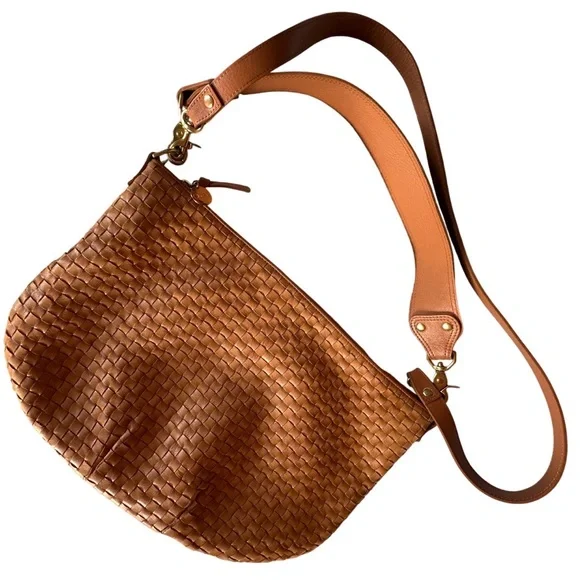 Clare V. Moyen Messenger - Picture 1 of 5